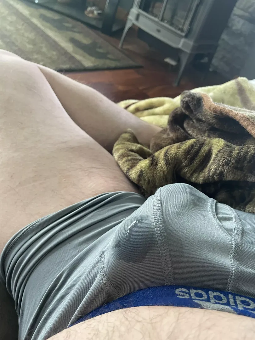  Leaking. 