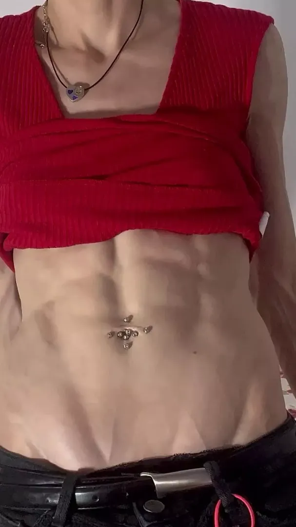 Lean Navel with sparkling jewels
