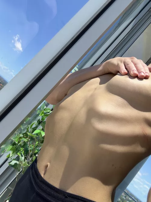 Learning which angle best captures my ribs 😜
