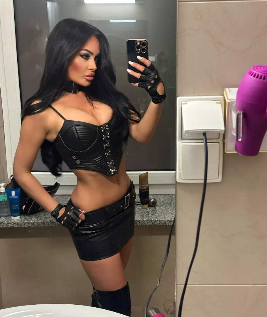 Leather Boss 👑