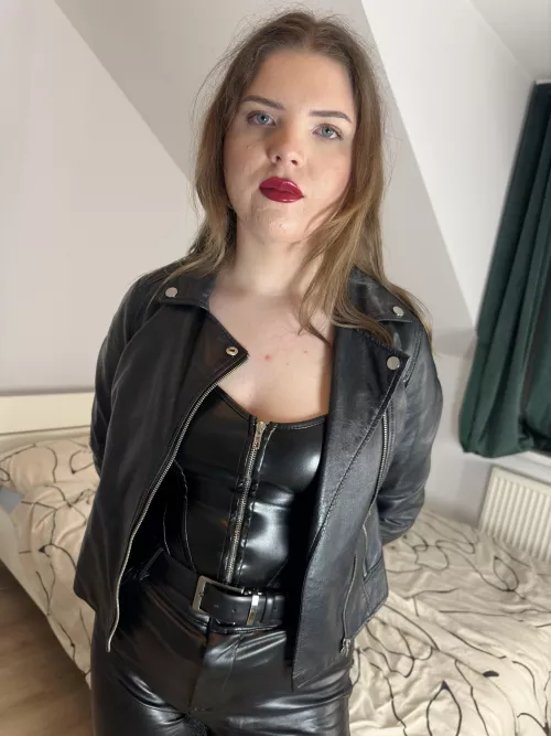 Leather corset 