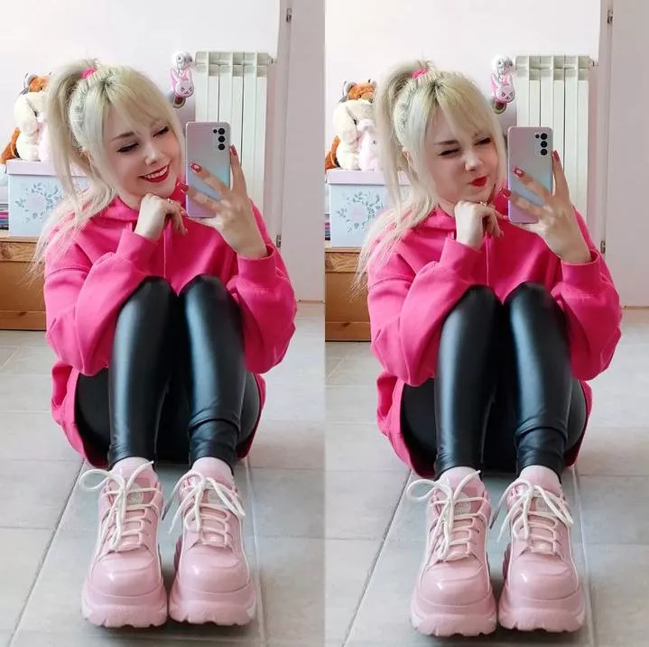 Leather Matches Well With Everything 🩷🖤✨