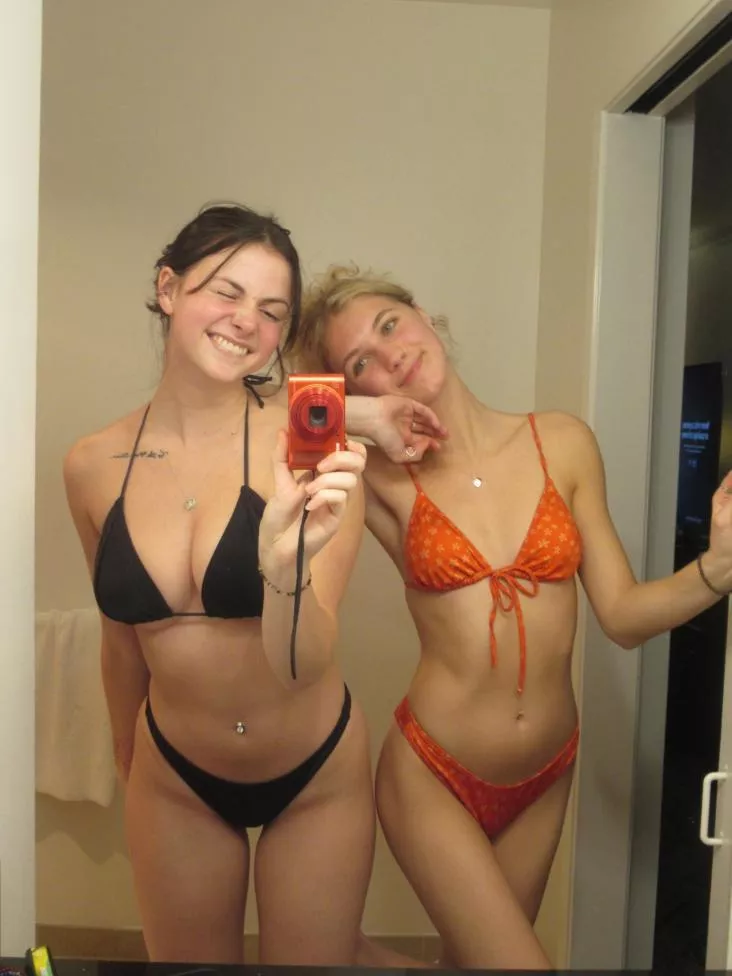 Left or right? Brunette or blonde? WWYD?