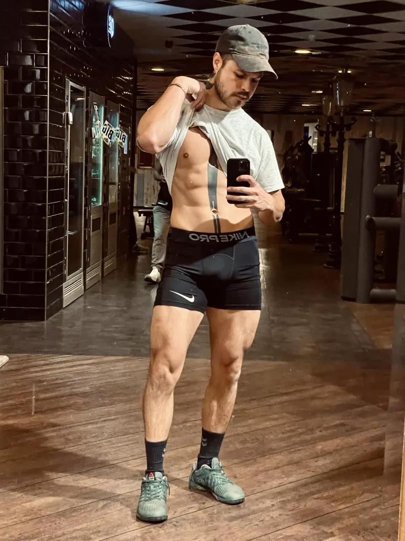 Legdayy