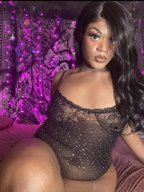 Let me be your thick fuckdoll