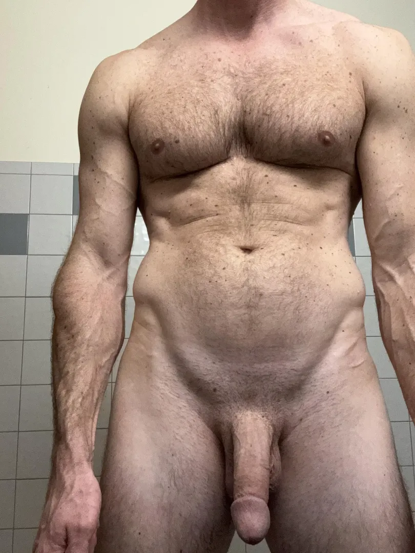Let me know if you wanna shower with me (37)