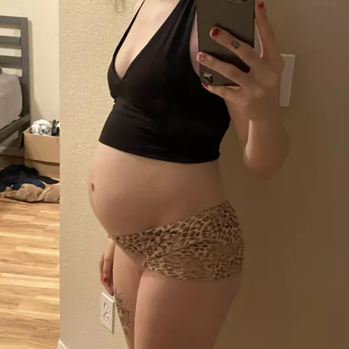 Let me make you a custom milf video;)