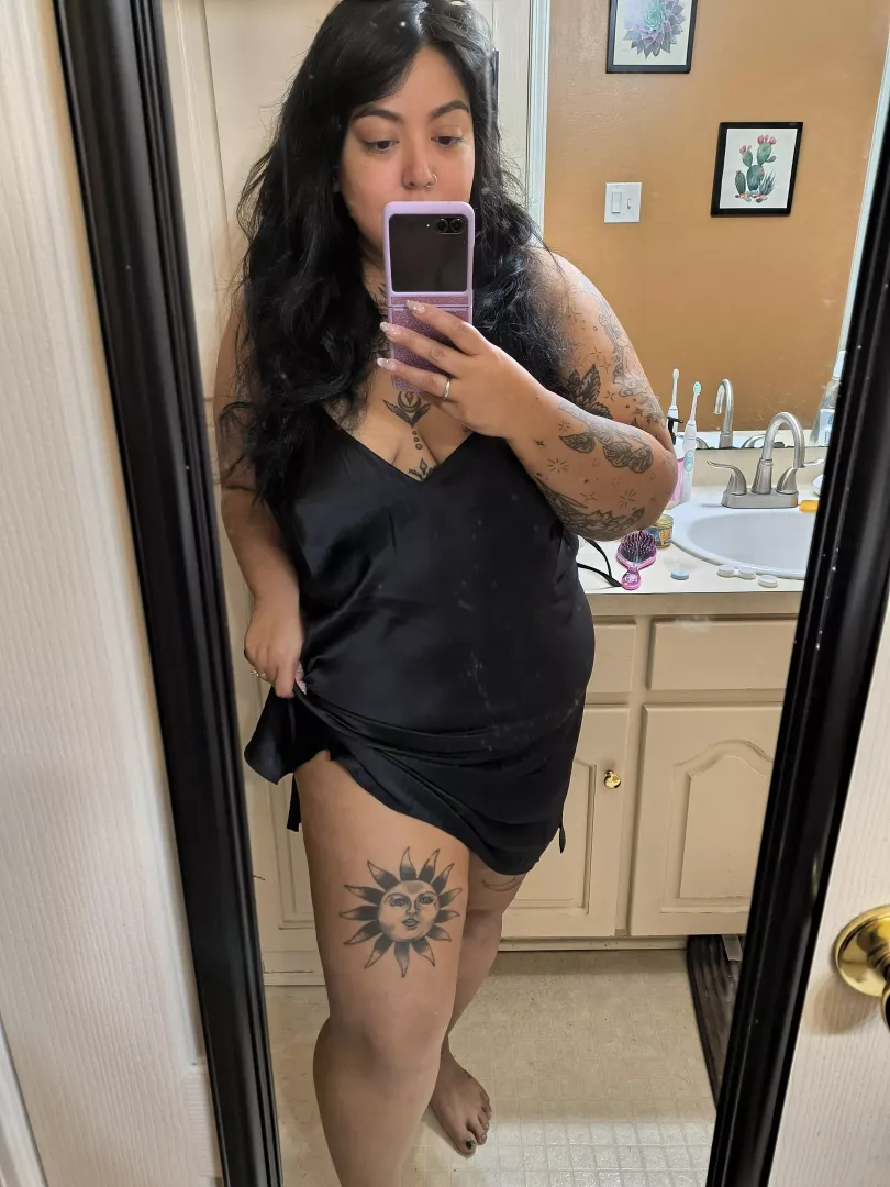Let me show you what's under here 😘