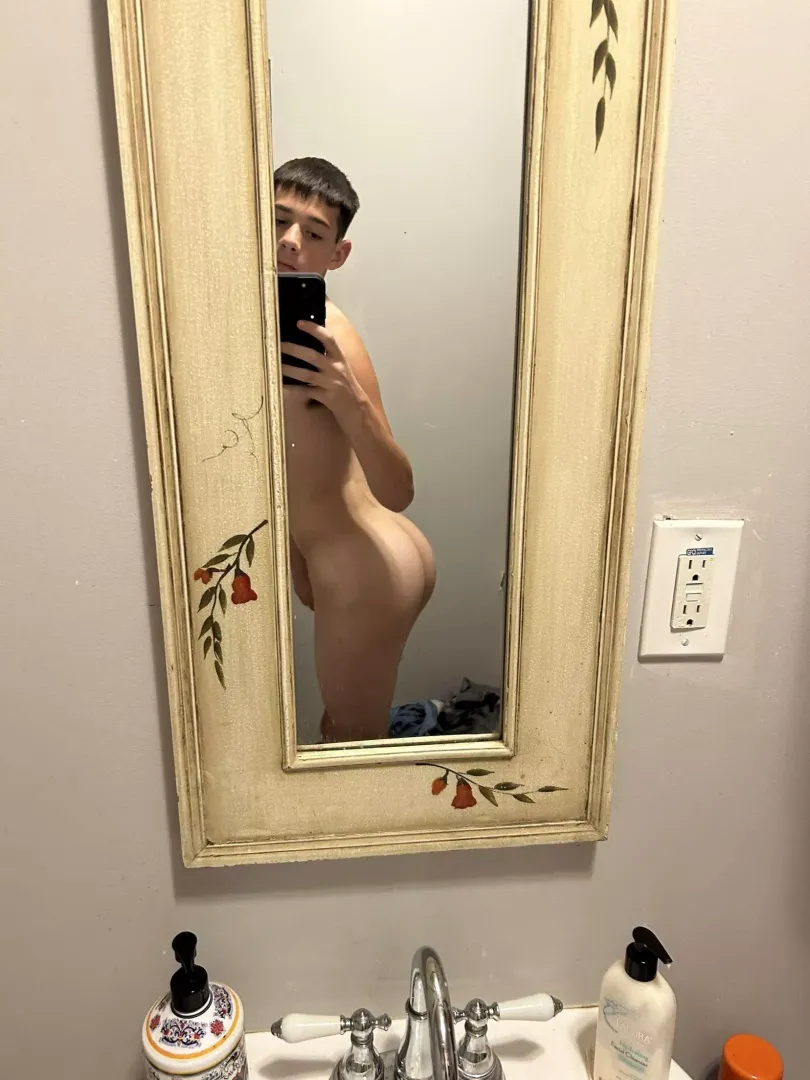 Let me suck your dick😋🍆