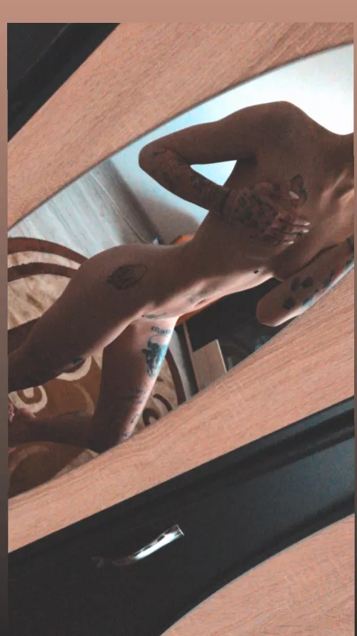 Let's be roomies and I'll let you fuck all my holes 💦