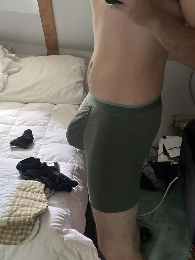 Let’s compare. Smaller man shows his girls nudes