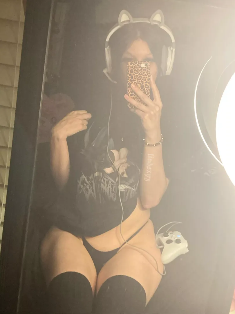 let’s get stoned & fuck