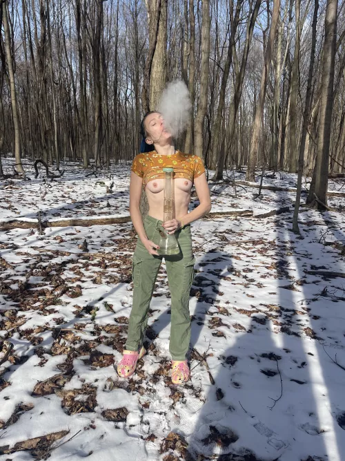 let’s go hiking! ill bring the bong 🫶🏼