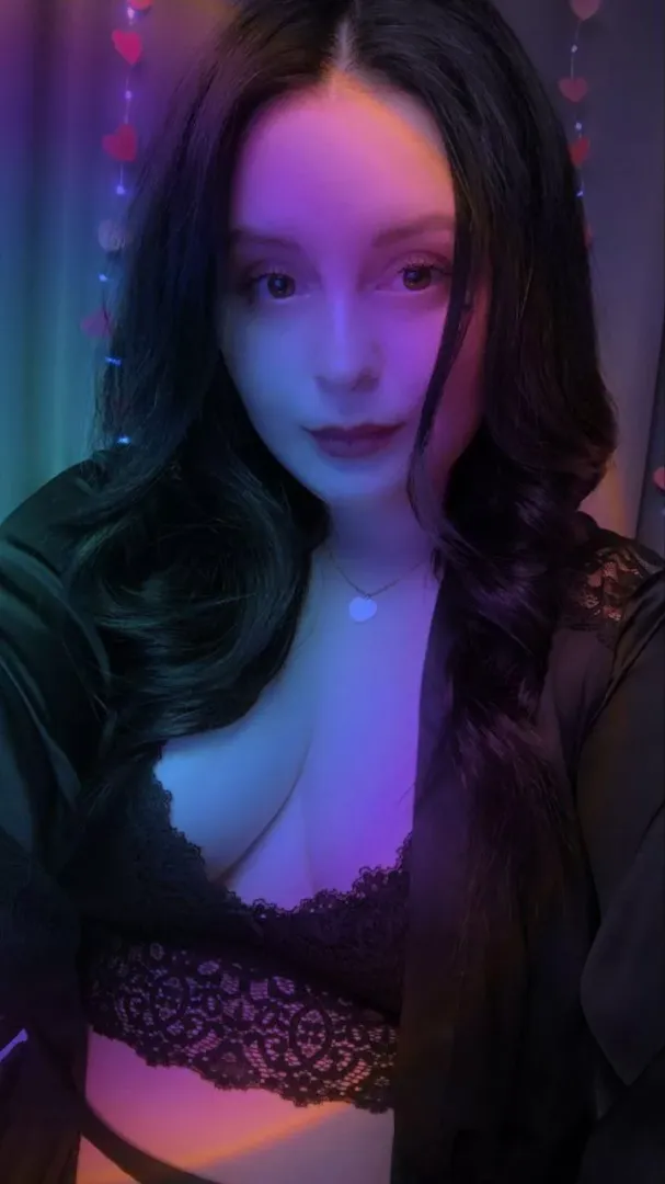 Let’s go ! https://chaturbate.com/b/honey_hot_girl/