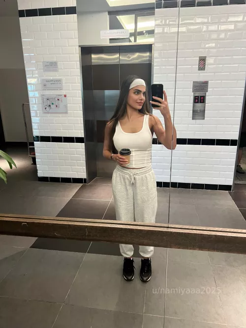 Let's go upstairs to my room