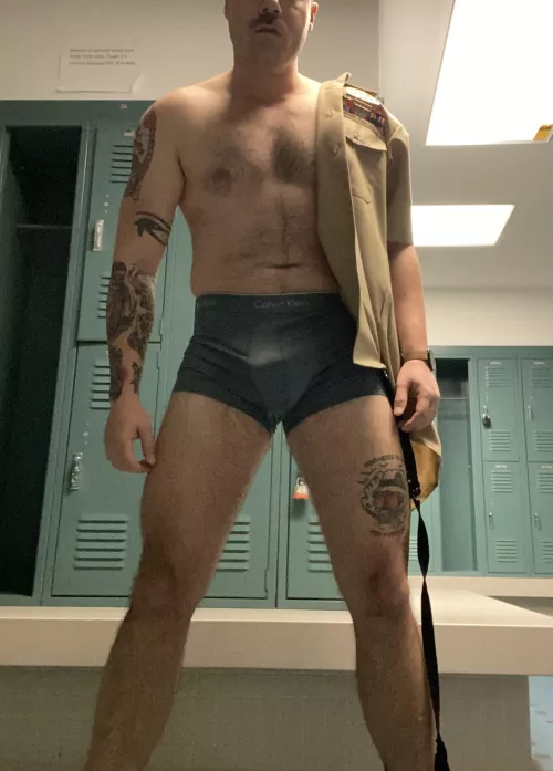 Let’s play a game called: “remove these without your hands”