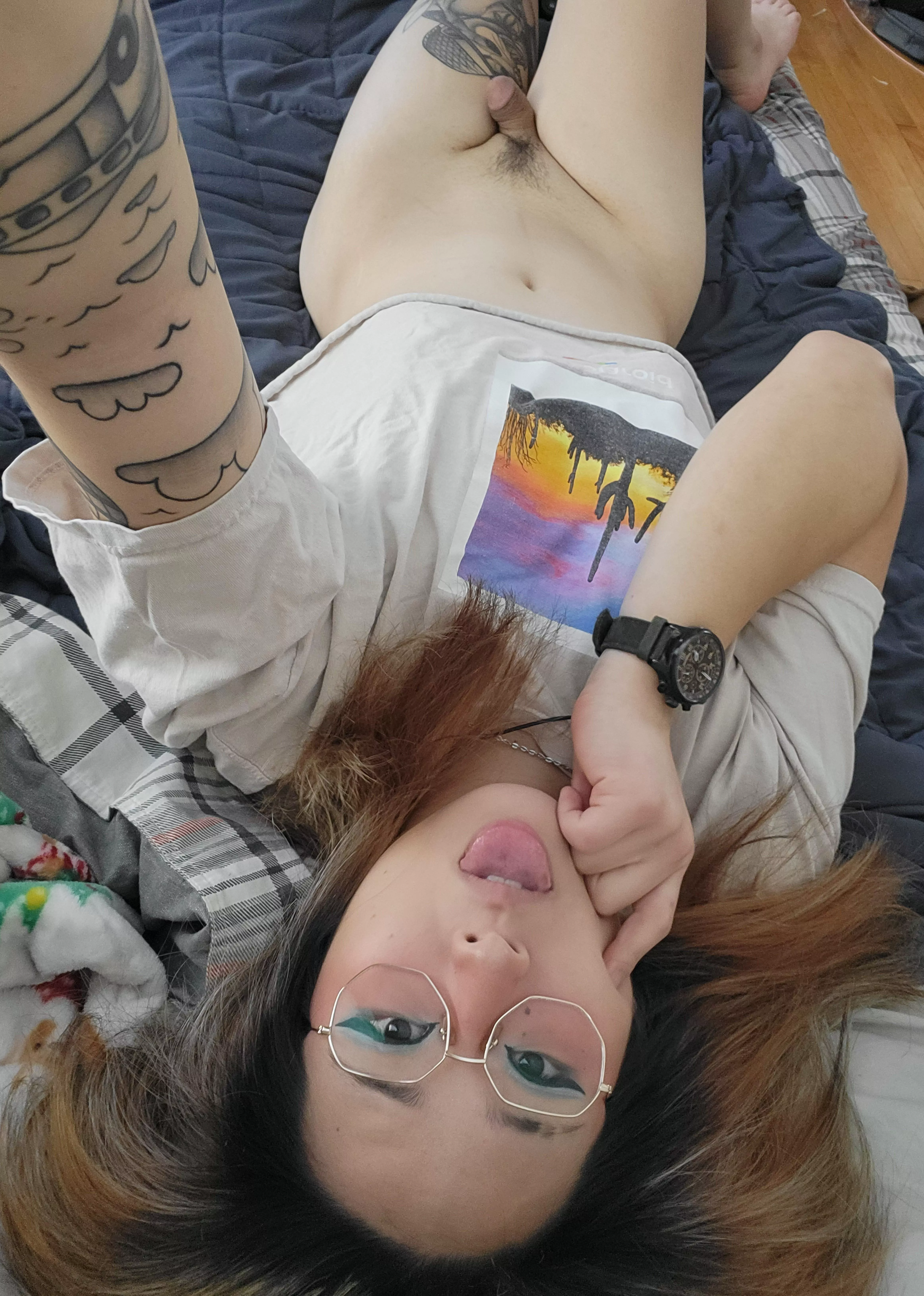 Let's stay in bed today!