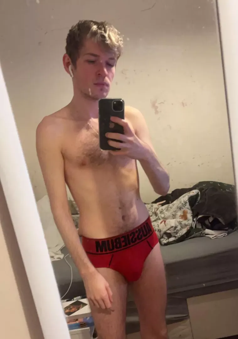 lf a buddy to game with in our undies :)