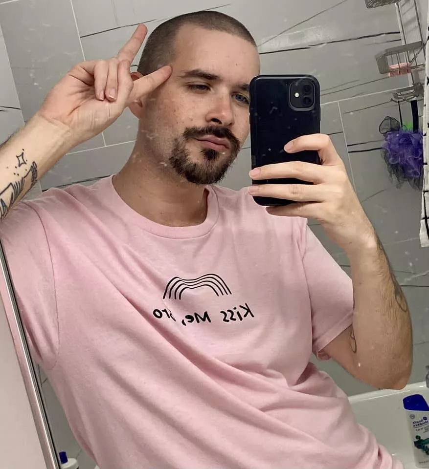 LF More people who play OSRS :3