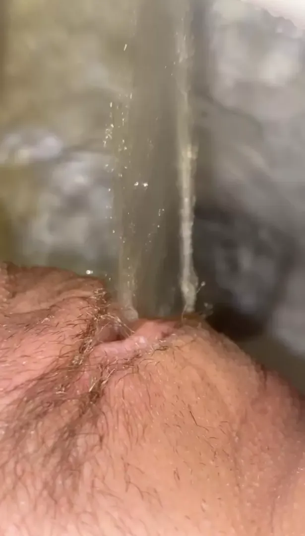 Lick me while I pee ;)