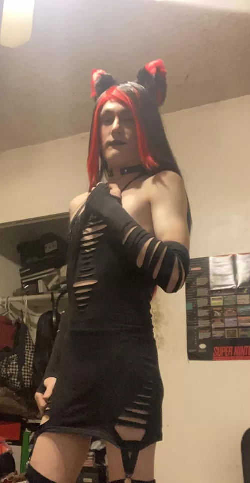 Lighting is shitty but new dress! 🖤