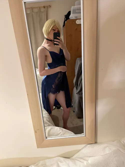 Like a little semi hidden cage 🤏🏻🔒?