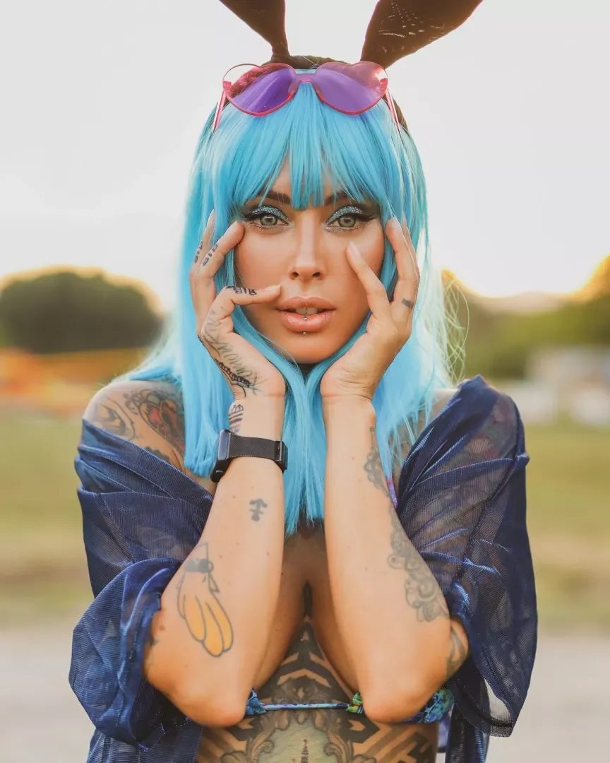 Like Bulma Bunny