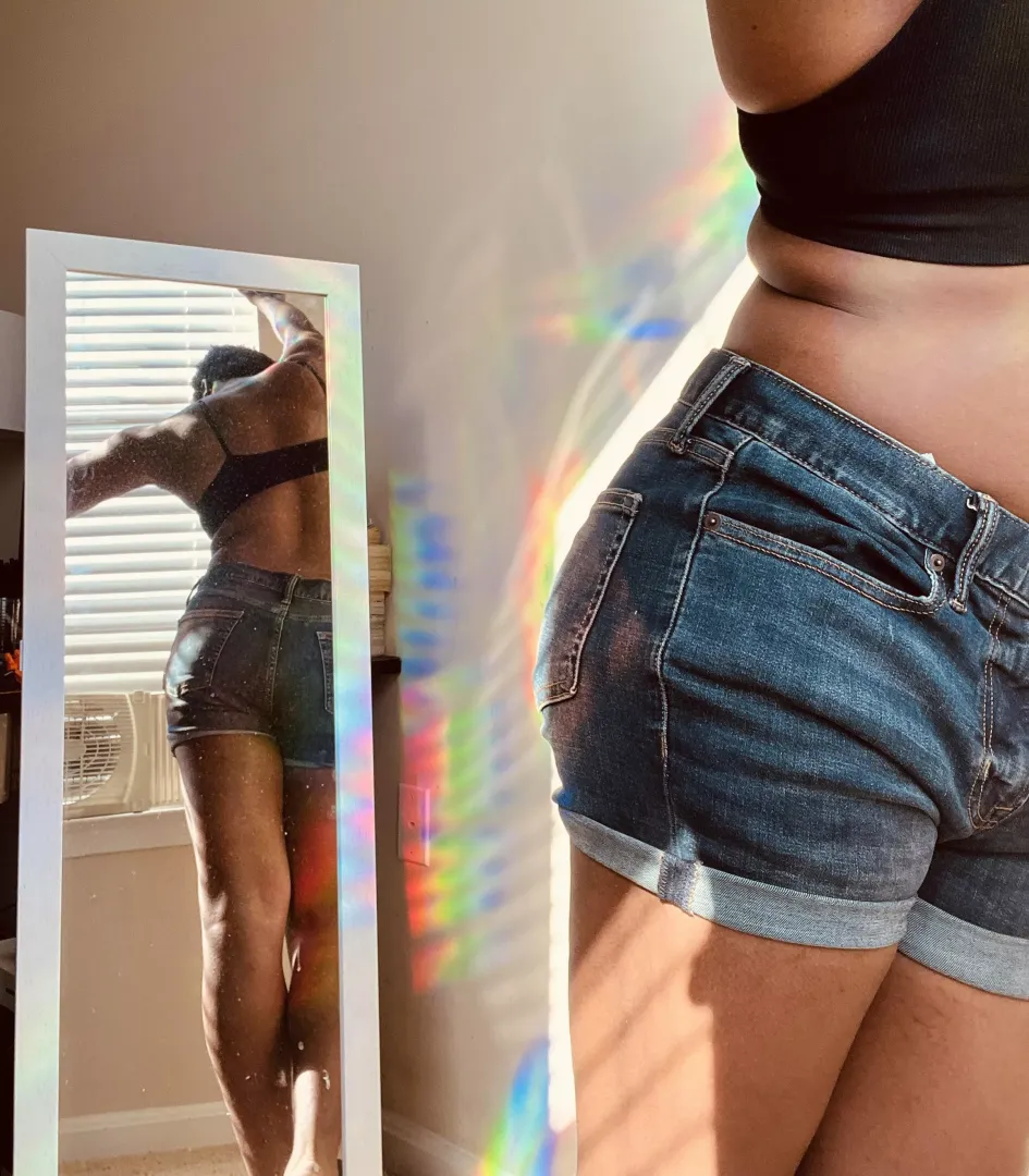 Like my curves?
