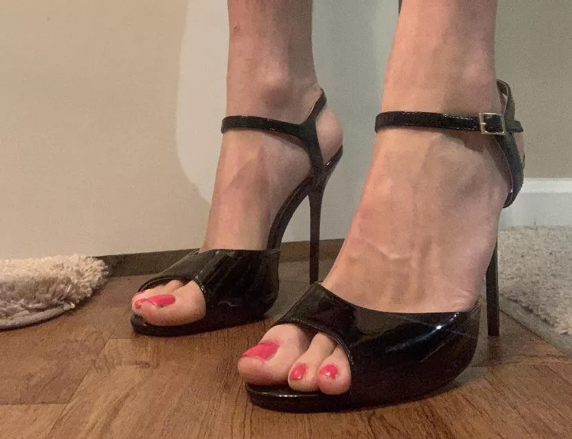 Like my toes? 😊