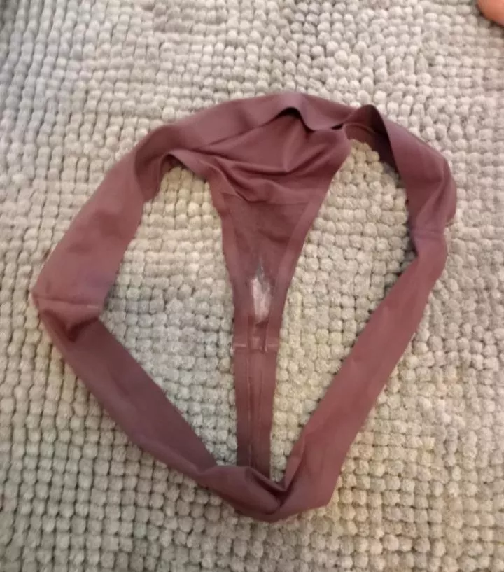 Lil sis thong