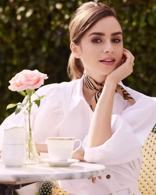 Lily Collins