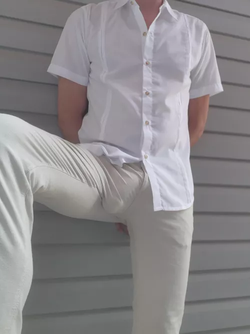 Linen pants show all