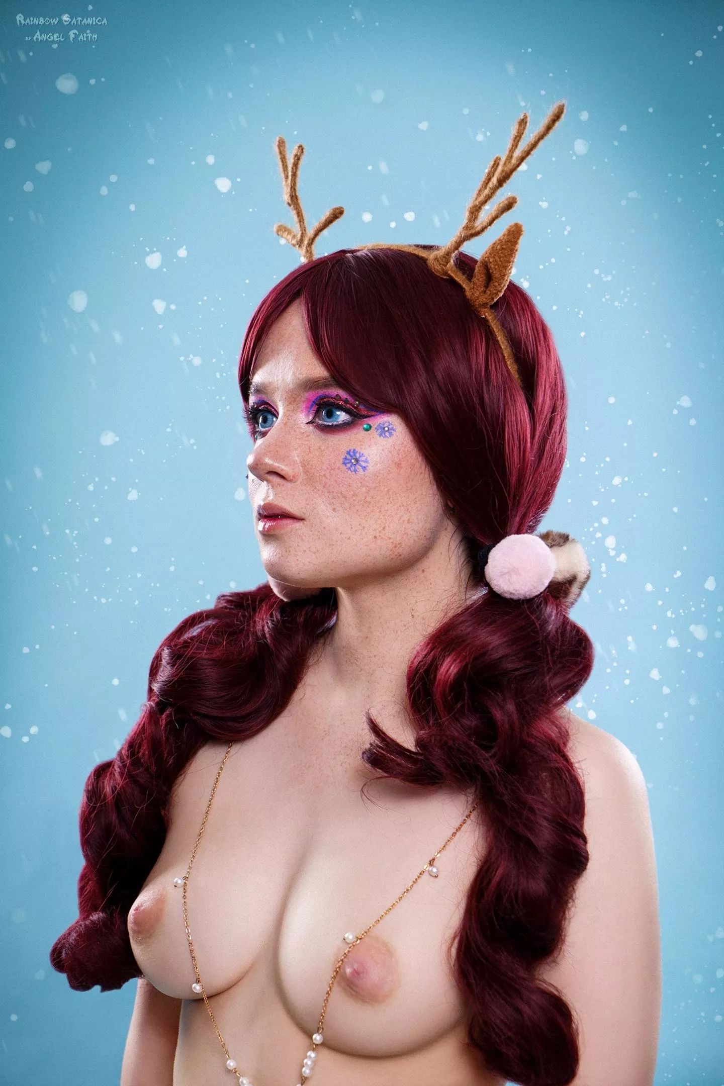 Little deer is cold, tame me