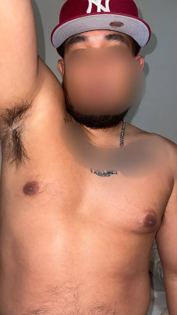 Little Sluts, line up
