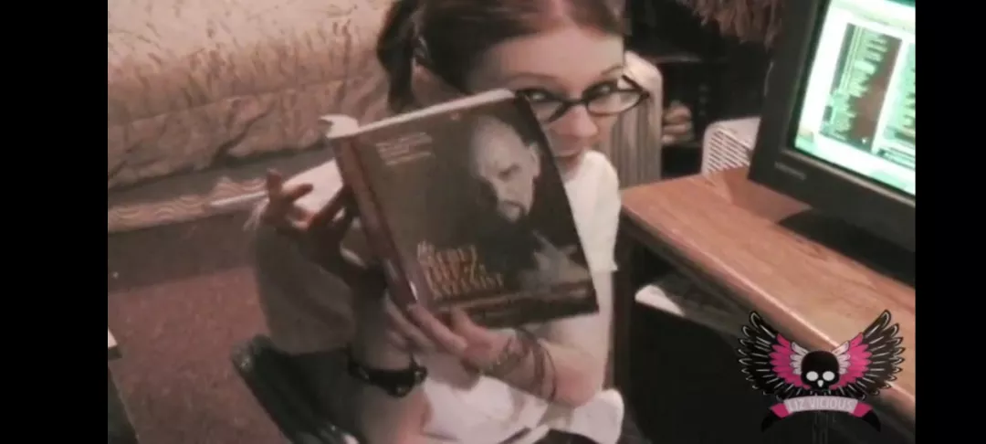 liz vicious book