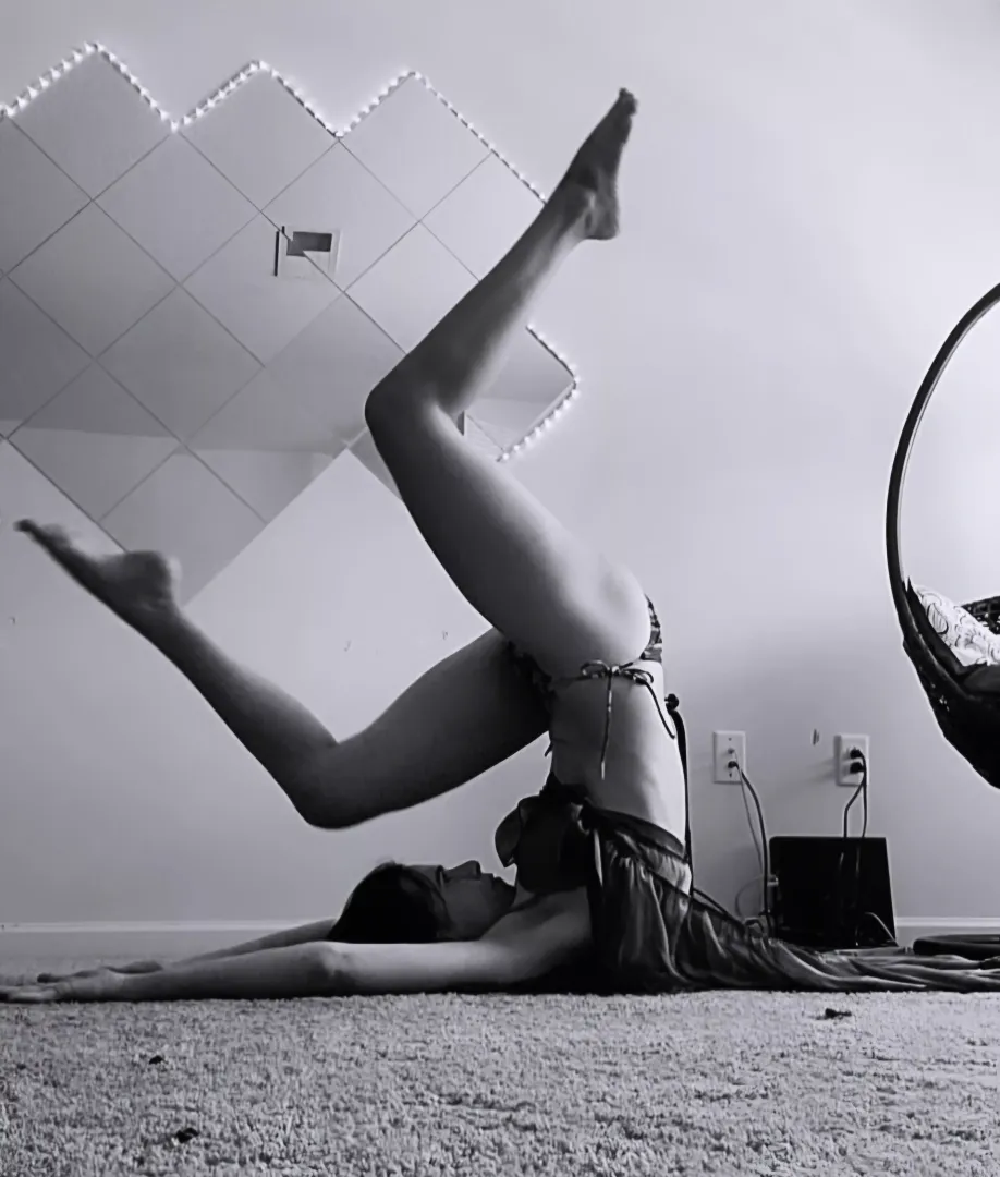 Long legs in the air