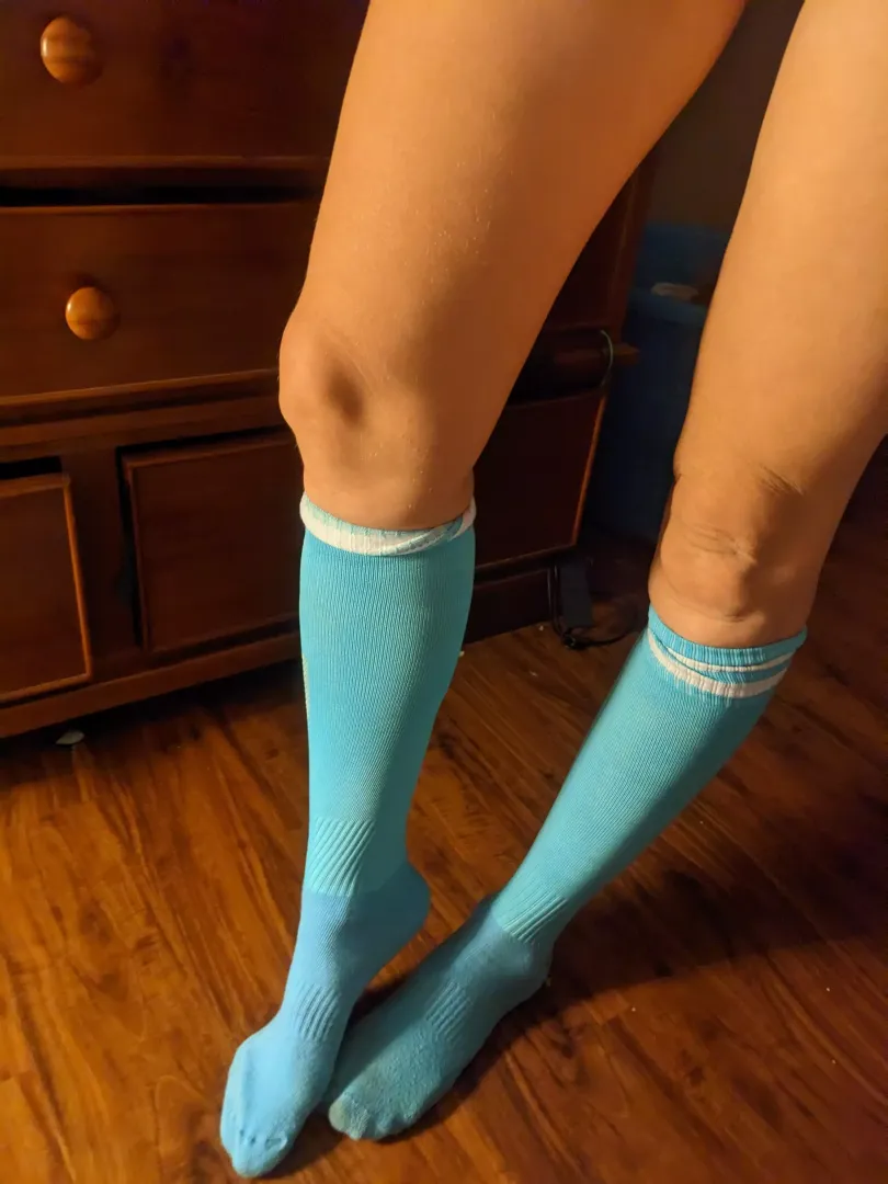 look at my goddamn legs