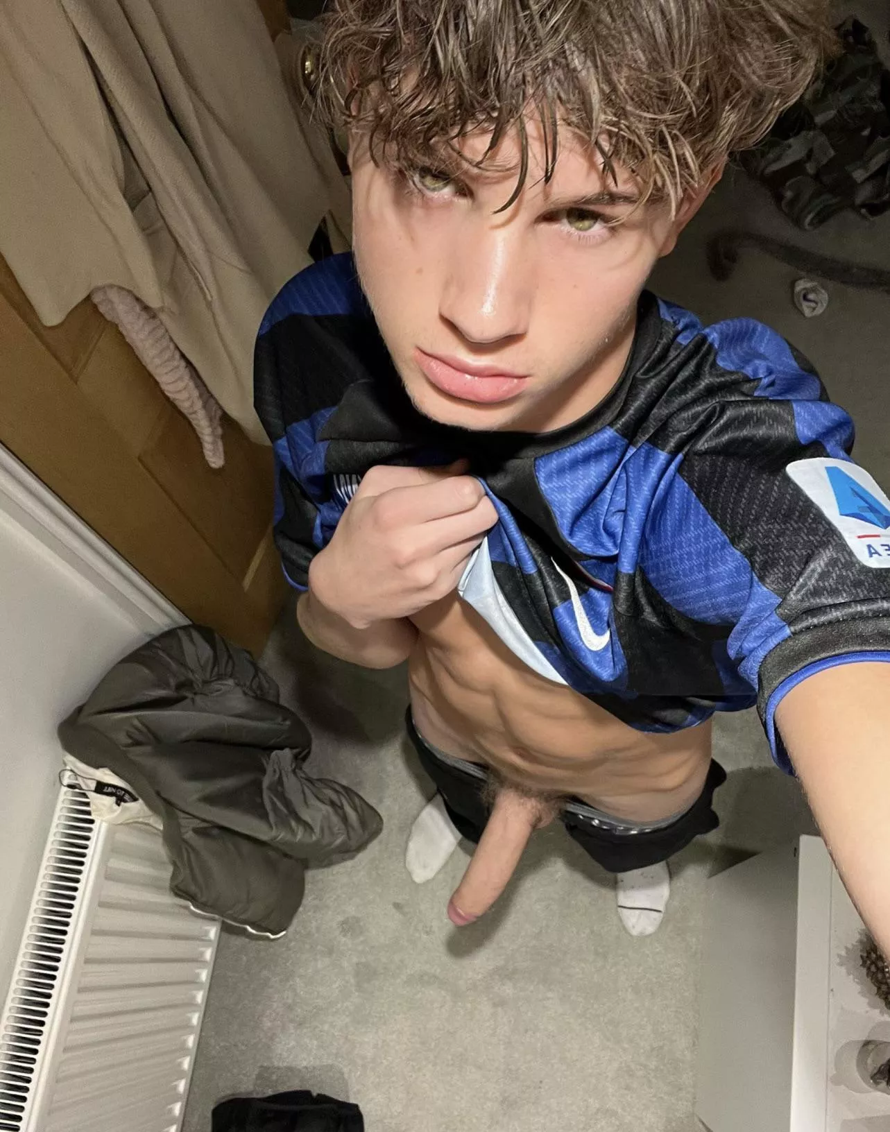 look into my eyes whilst we fuck😩😋