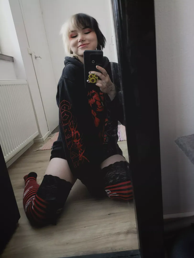 Look like Misa Misa, but she bite like Dimitresc'