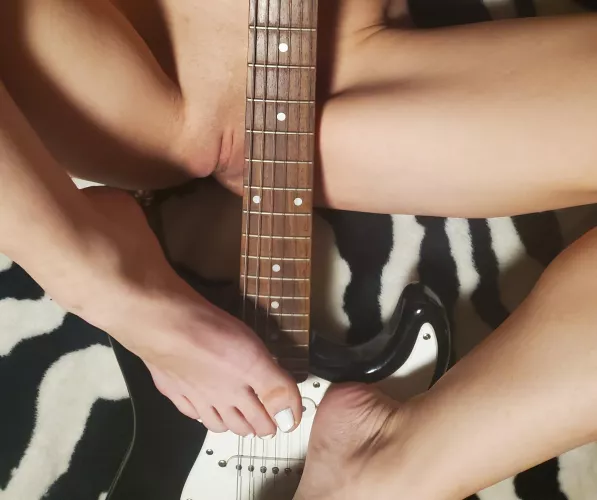 Looking for a D chord. 