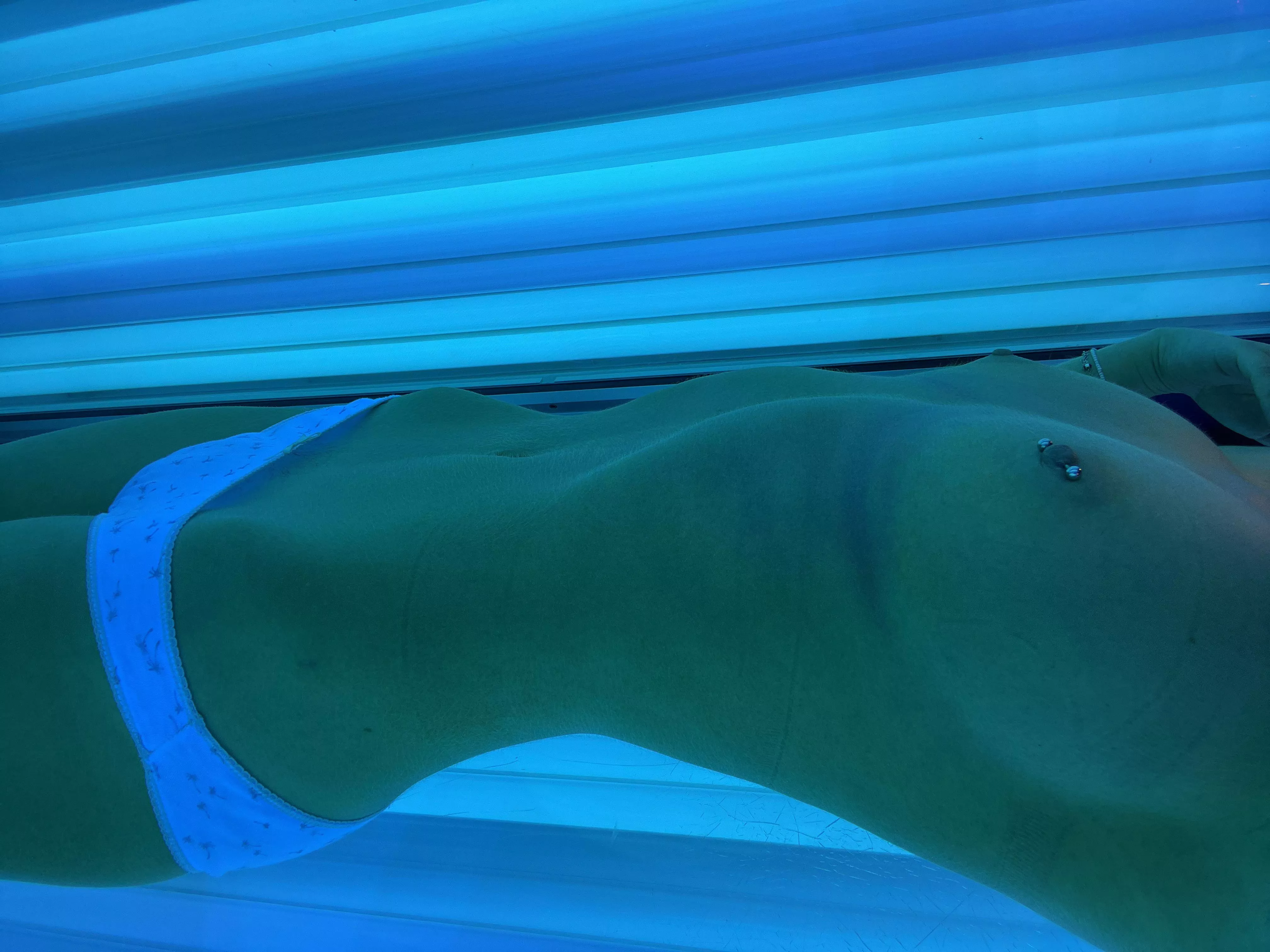 Looking for a date;)