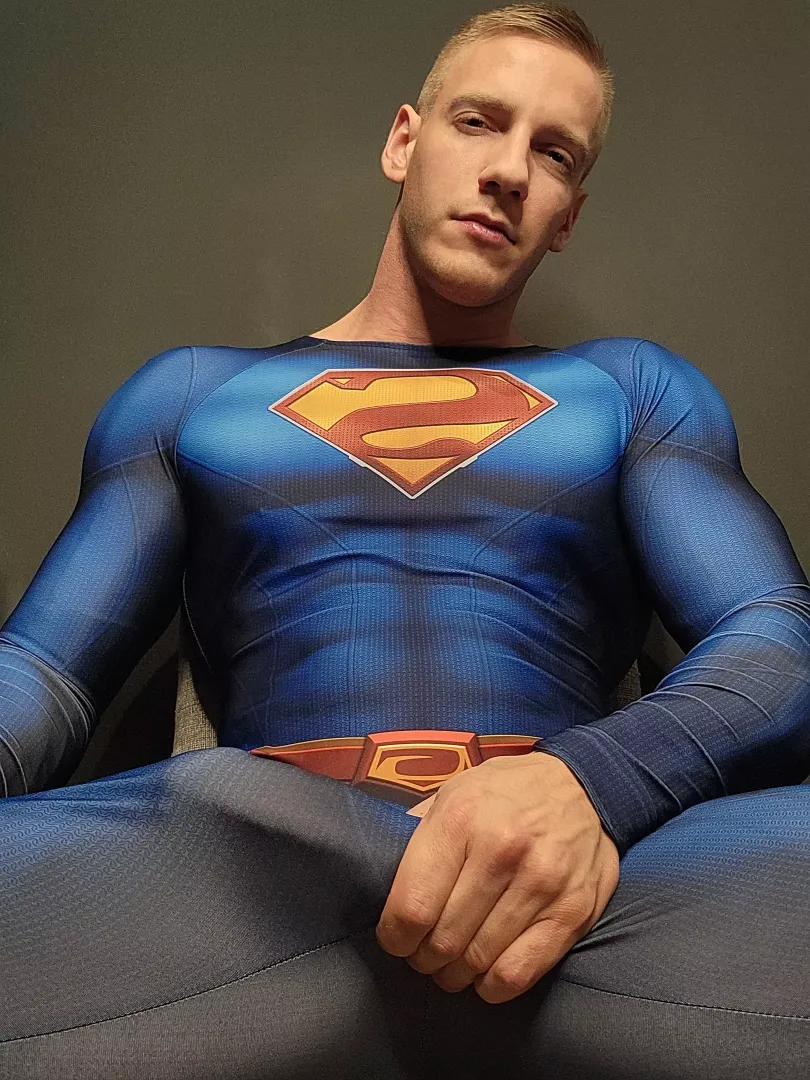 Looking for a hero 😏..?