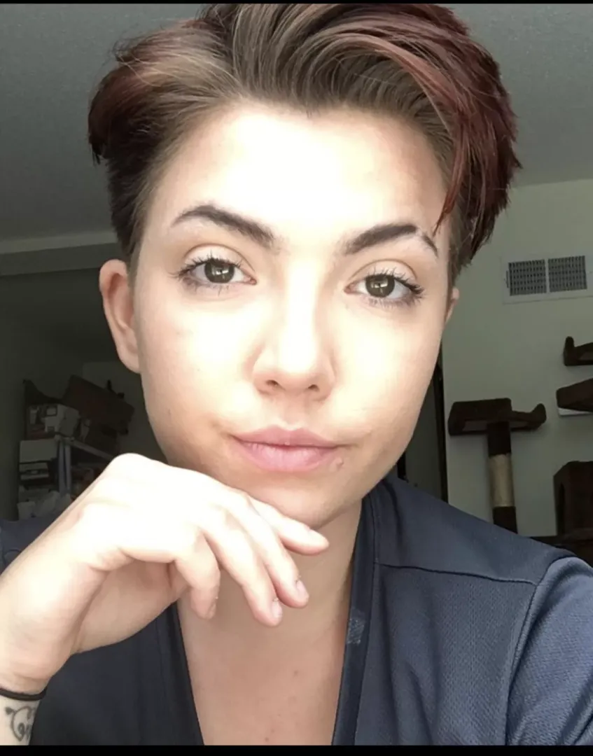 Looking for big white cocks to cocktribute her pm me