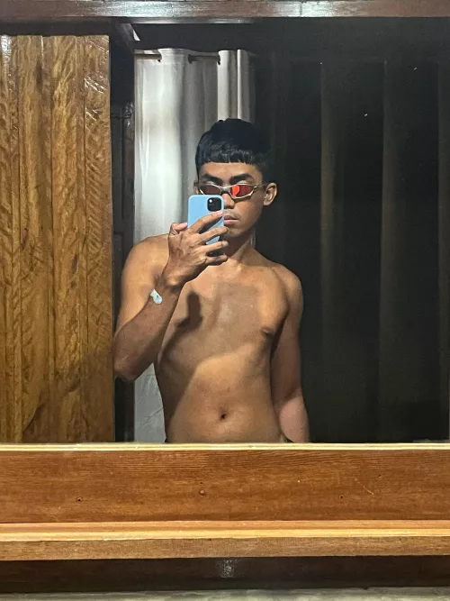 Looking for my man. 📍Ph