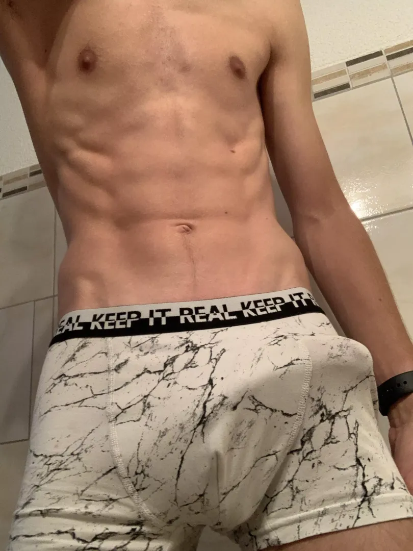 Looking for other fit guys with an obsession with boxerbriefs