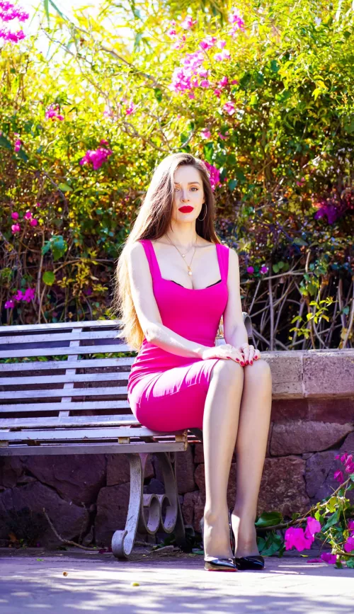 Looking so polite…