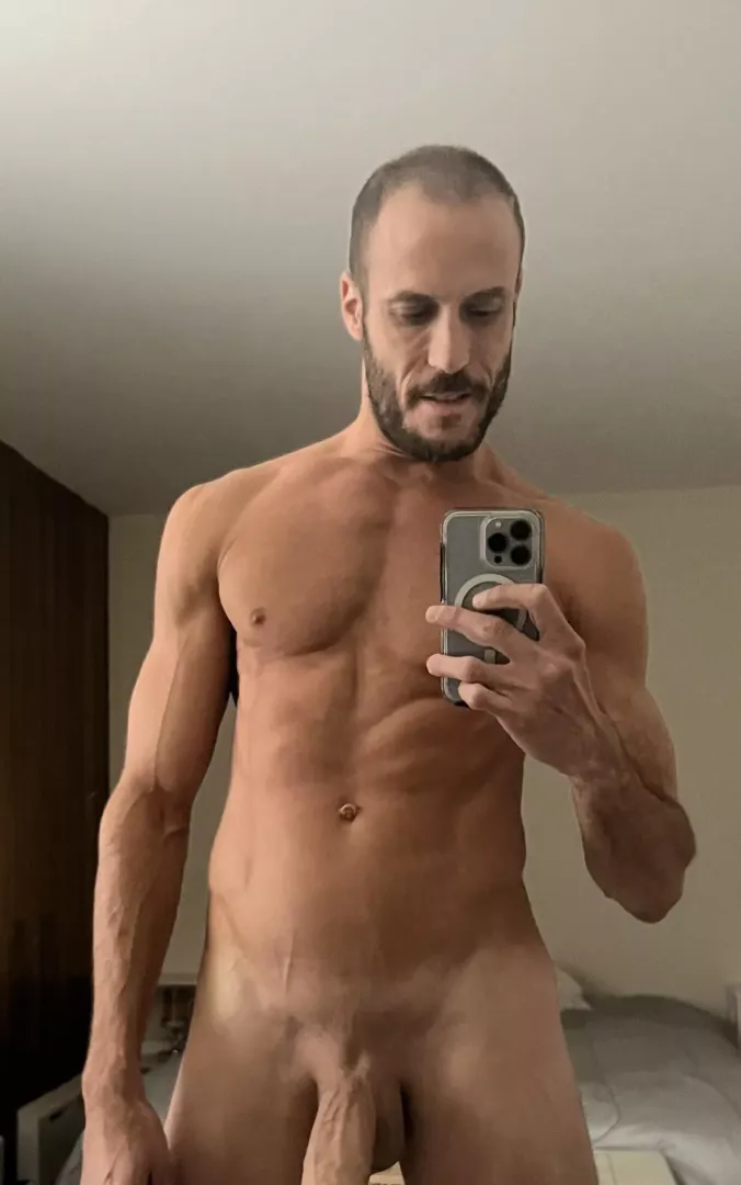 Looking to Breed a Bro (40)