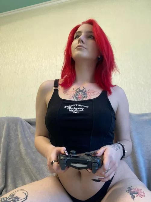 Looks like someone needs a gaming partner