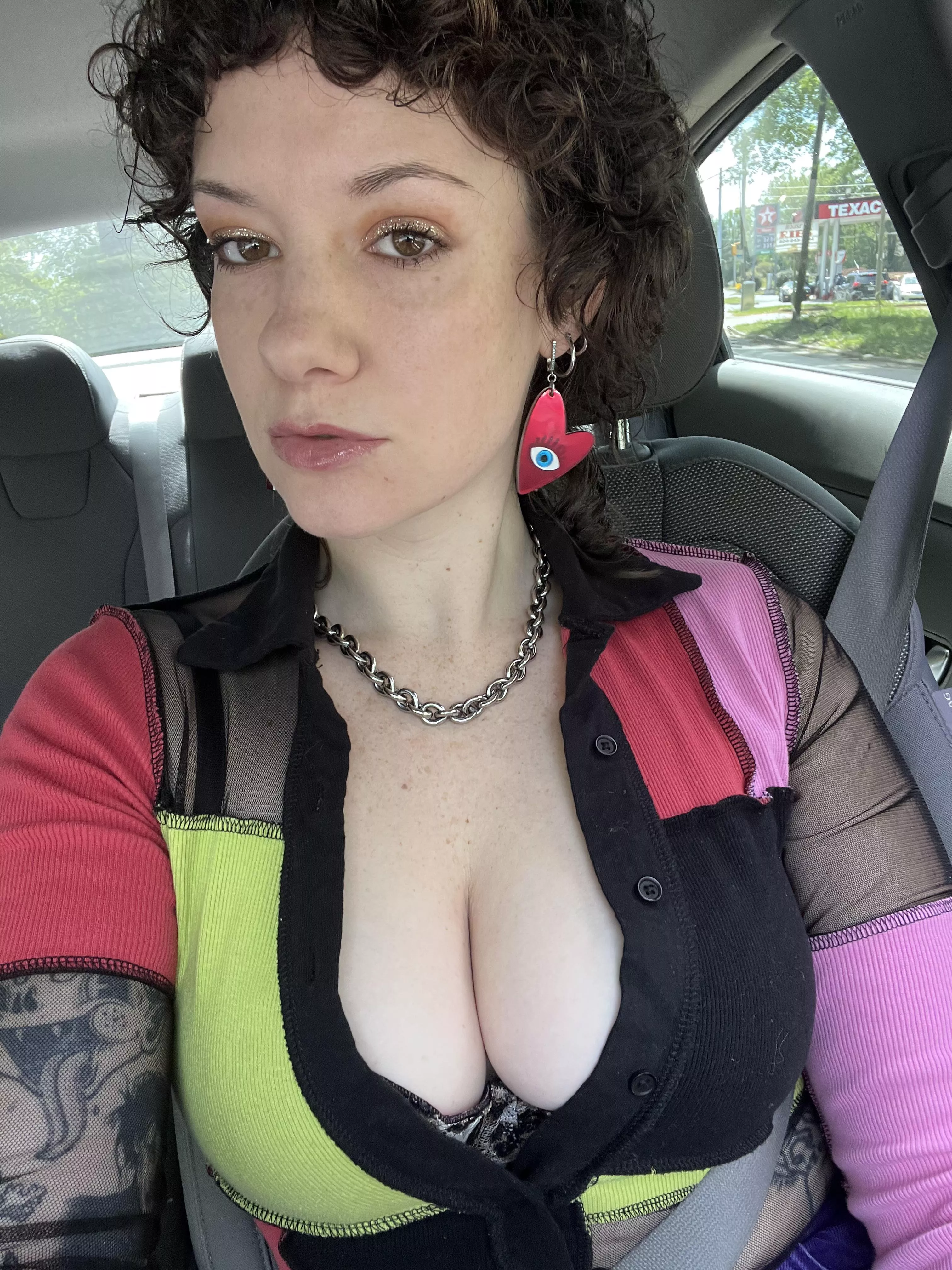 Losing battle with buttons today [f]