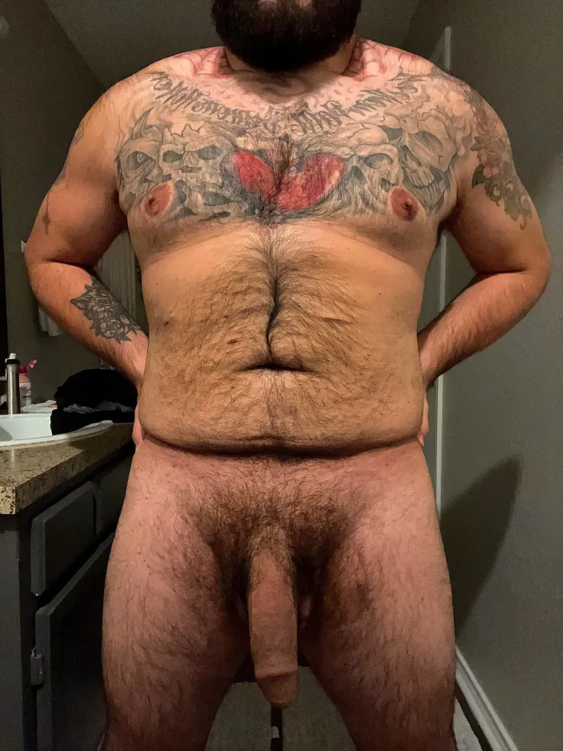 Losing weight really helps expose those extra inches 😏😈